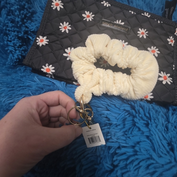 Simply Southern Cosmic Bag, Key Fob Wristlet, & Aerie Waterproof Phone Case NWT - Picture 5 of 9
